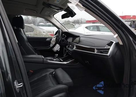 2021 BMW X7 xDrive40I z USA, uszkodzony, nr VIN 5UXCW2C06M9G96529